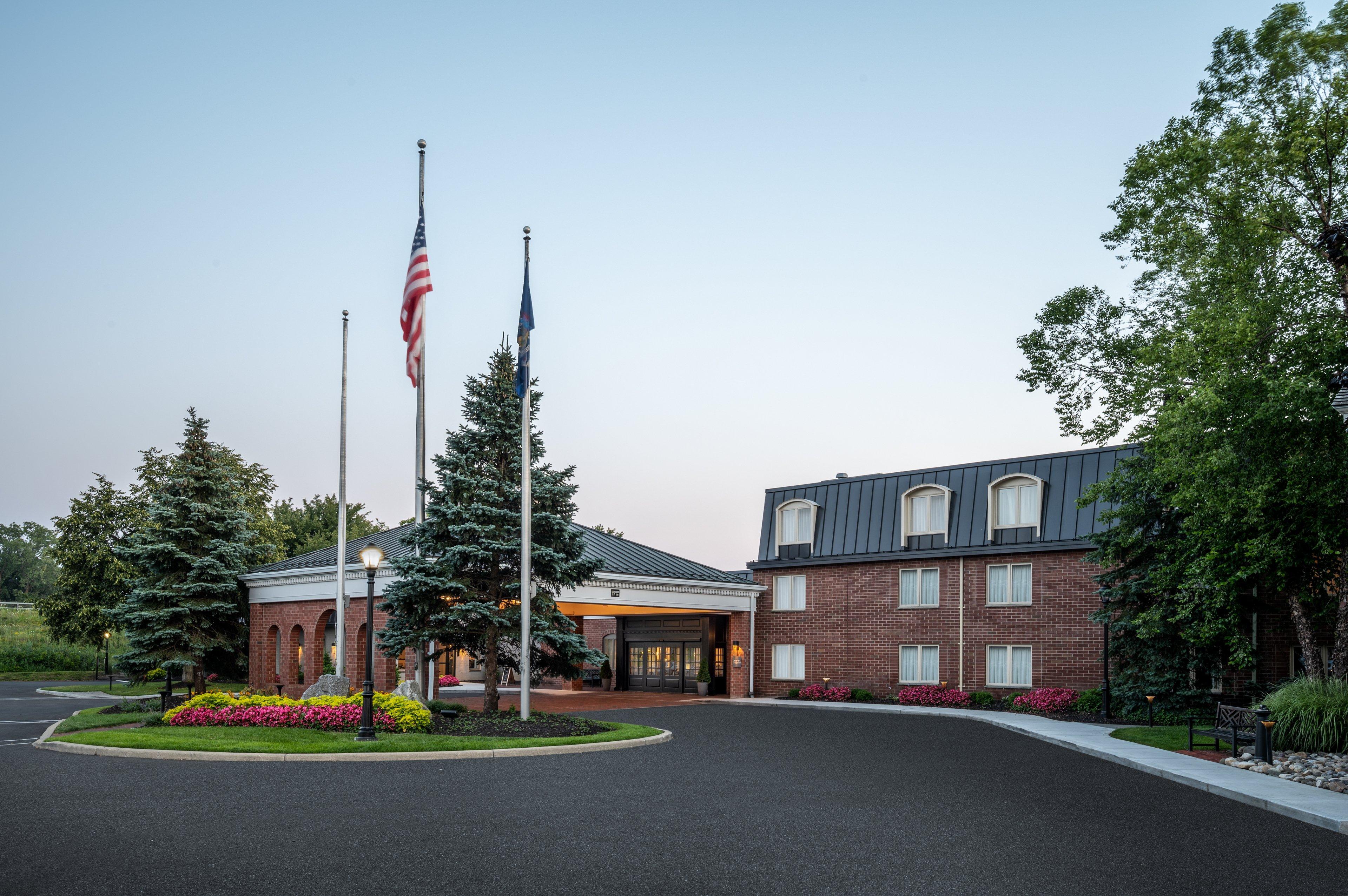 Crowne Plaza Albany - The Desmond Hotel Exterior photo